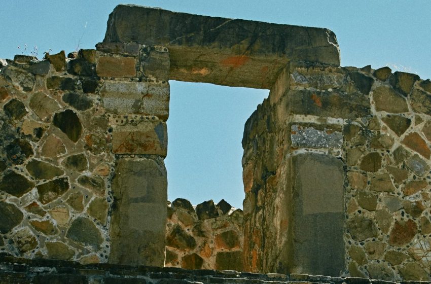  Descubrimiento de una tumba zapoteca en Oaxaca