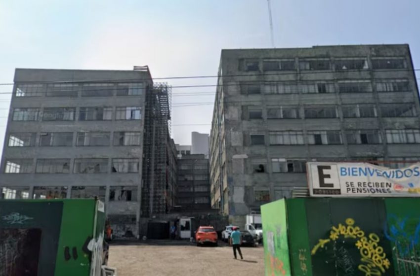  Derrumbe en San Antonio Abad en la Ciudad de México: Trabajadores atrapados bajo los escombros